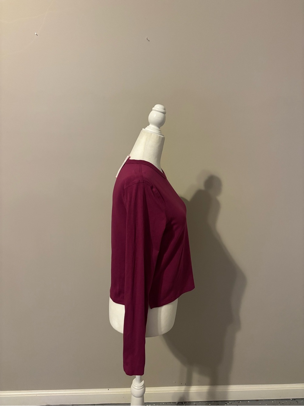 Size 4 - Lululemon pink long sleeve top - Picture 5 of 5